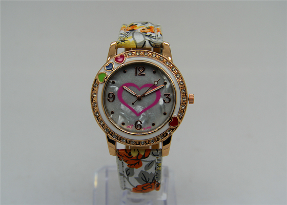 Relógio de senhoras de aço inoxidável de quartzo do coração/relógio de senhoras cor-de-rosa do ouro